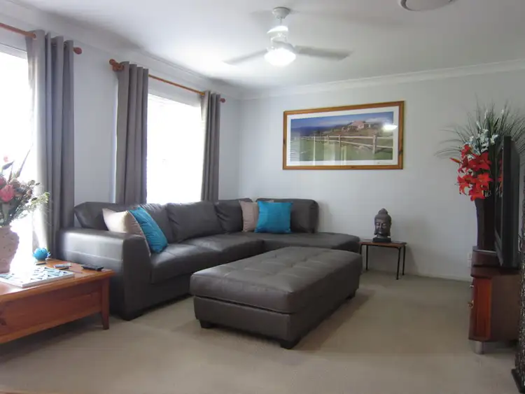 Sixth view of Homely house listing, 8 Amor Court, Yamanto QLD 4305