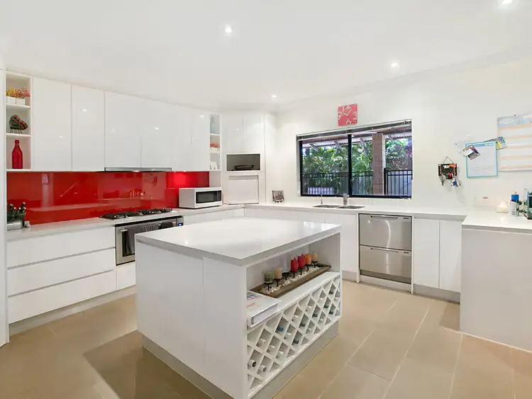 Second view of Homely house listing, 3 MacMahon Way, Baynton WA 6714