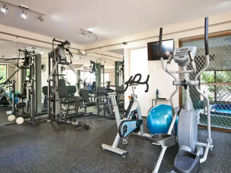 Sixth view of Homely apartment listing, 16 / 20 Cronin Avenue, Main Beach QLD 4217