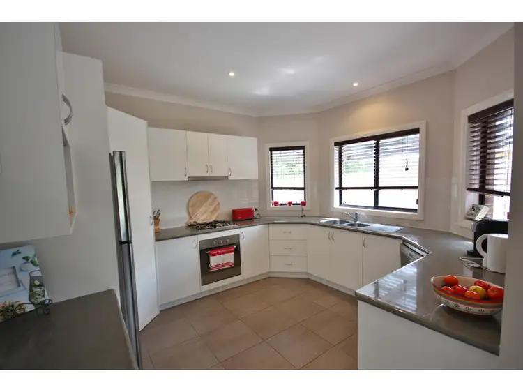 Fourth view of Homely townhouse listing, 29 Waller Street, Benalla VIC 3672