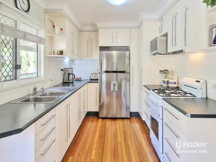 Second view of Homely house listing, 28 Montreal Street, Wishart QLD 4122