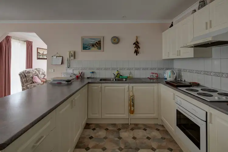Fifth view of Homely unit listing, 8/6 Aitkins Road, Warrnambool VIC 3280