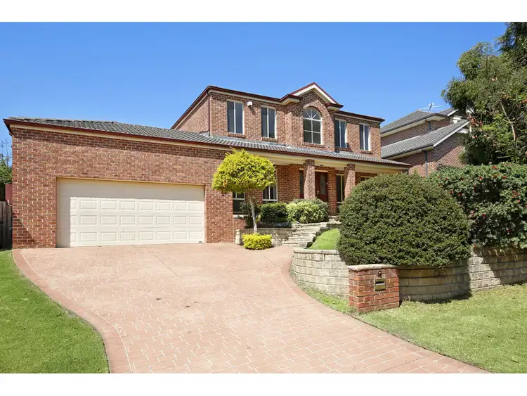 4 Barrack Circuit, Macquarie Links NSW 2565