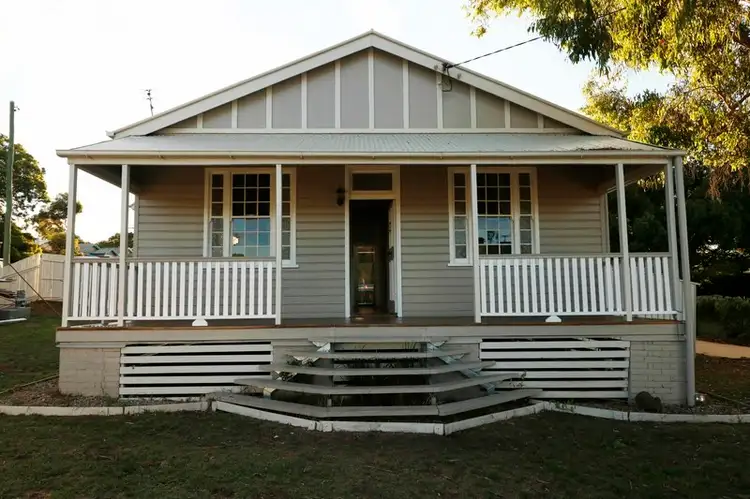 5 West Street, Newtown QLD 4350