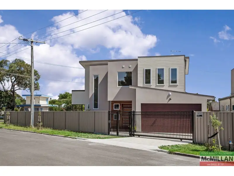 Main view of Homely townhouse listing, 8 Davey Avenue, Dromana VIC 3936