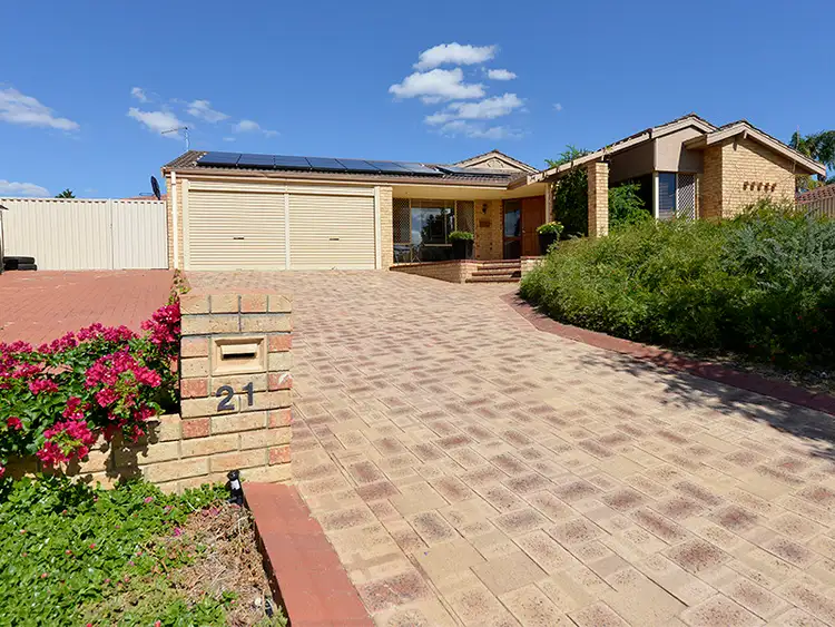 21 Oakmont Turn, Connolly WA 6027