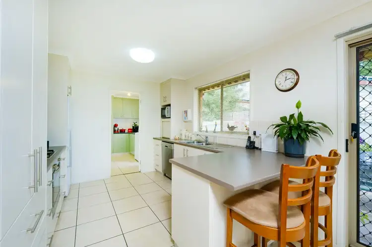 Second view of Homely unit listing, 4/5 La Fontaine Avenue, Lavington NSW 2641