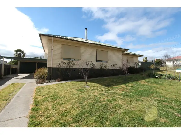 1 McPhillamy Avenue, Gormans Hill NSW 2795