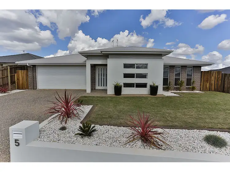 5 Heron Court, Highfields QLD 4352