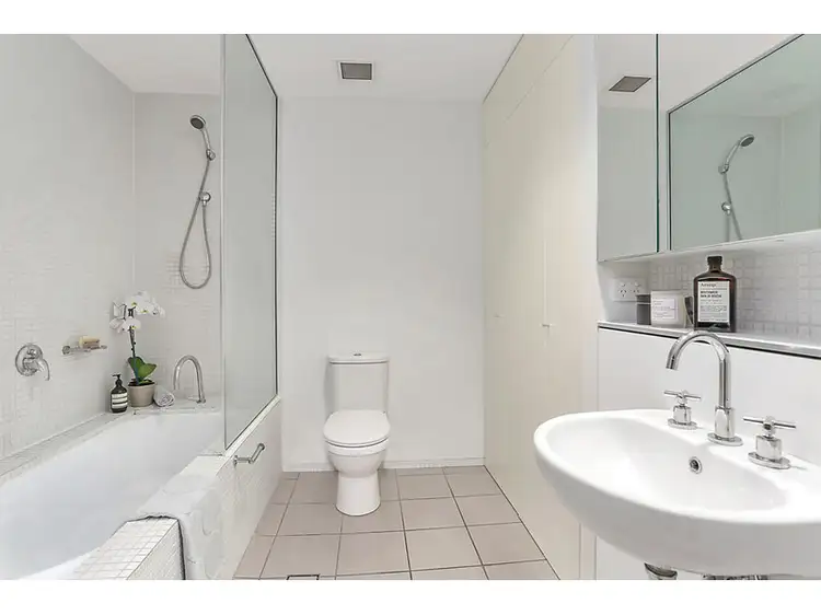 Fourth view of Homely apartment listing, 38 Skyring Terrace, Teneriffe QLD 4005