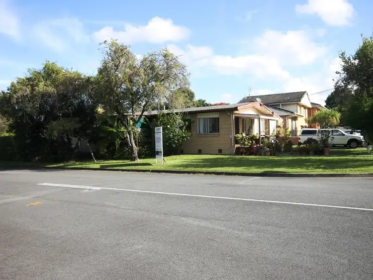 42 Cabarita Avenue, Tugun QLD 4224