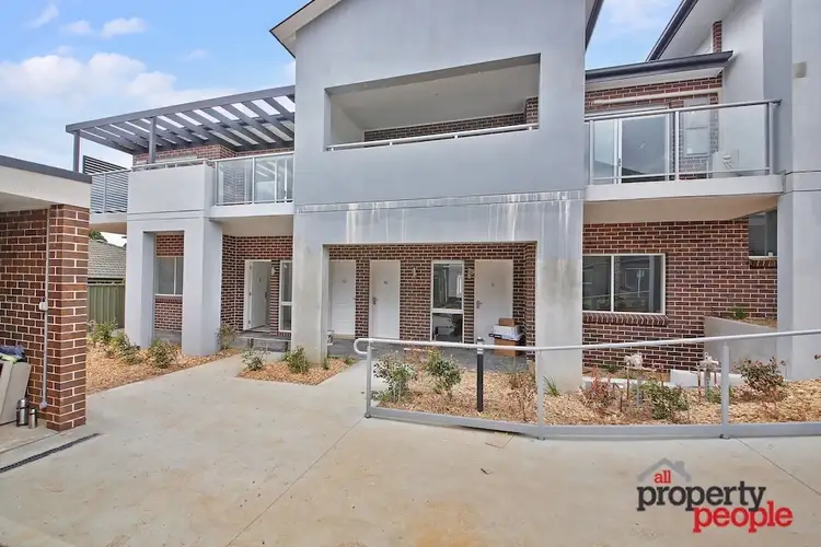 4/120-122 Cumberland Road, Ingleburn NSW 2565
