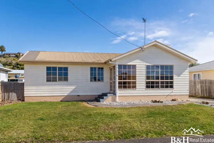 30 Mary Street, West Ulverstone TAS 7315