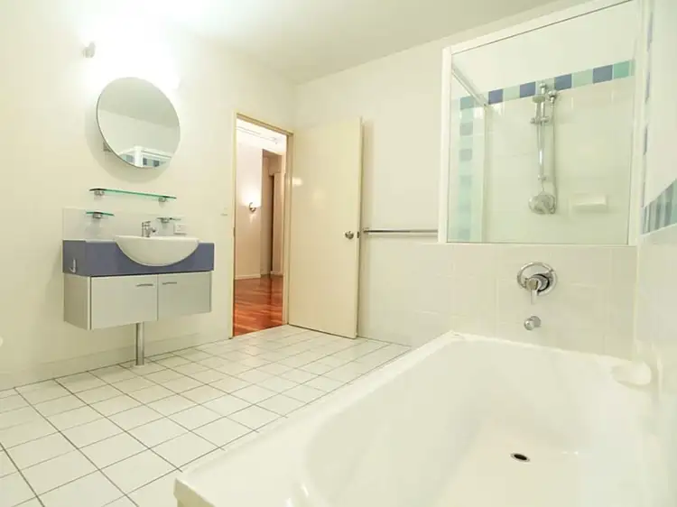 Sixth view of Homely apartment listing, 110 Macquarie Street, Teneriffe QLD 4005