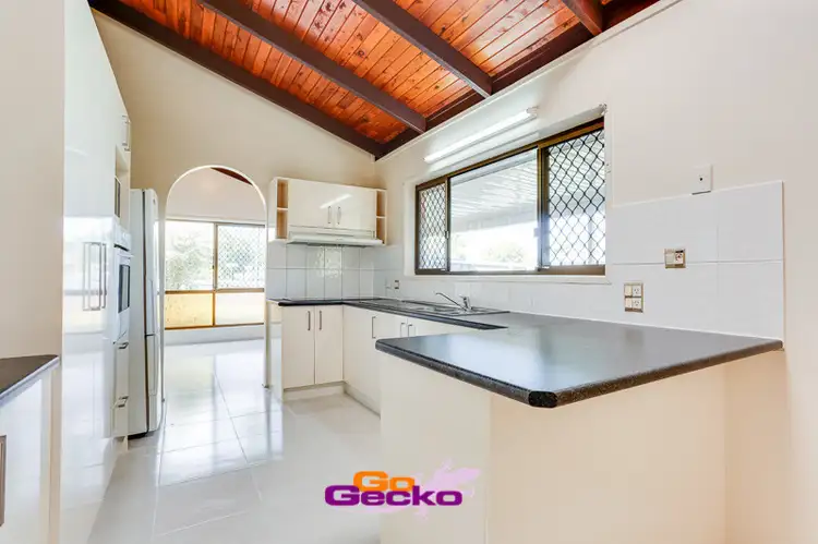 37 Chateau Street, Calamvale QLD 4116