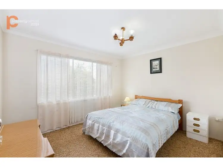 Fifth view of Homely house listing, 44 Gladys Avenue, Berkeley Vale NSW 2261