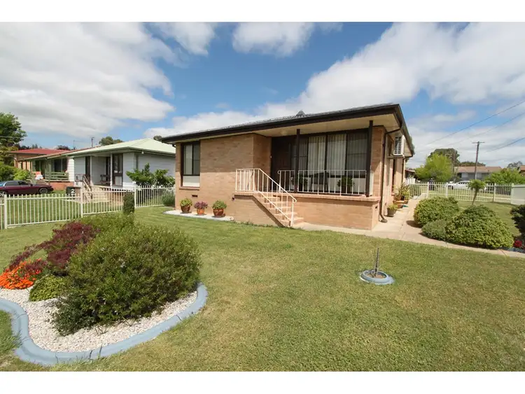 2 Arunta Street, South Bathurst NSW 2795