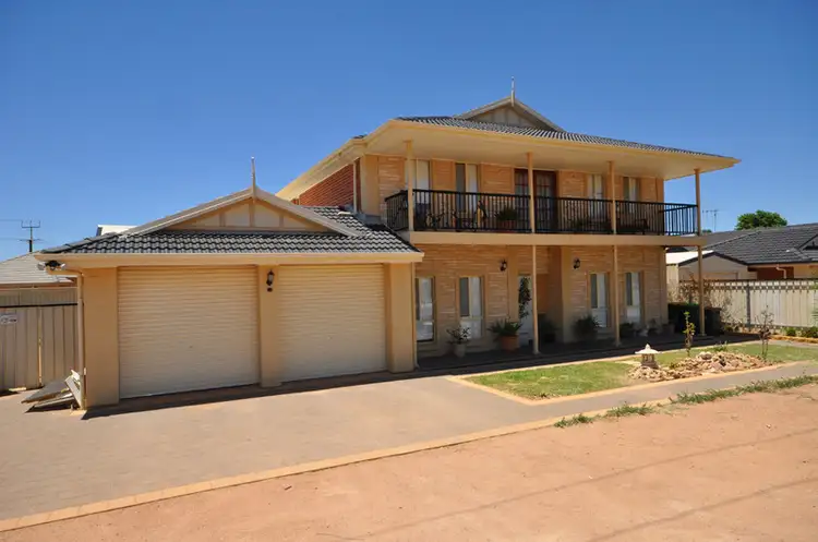 1 McConnal Road, Stirling North SA 5710