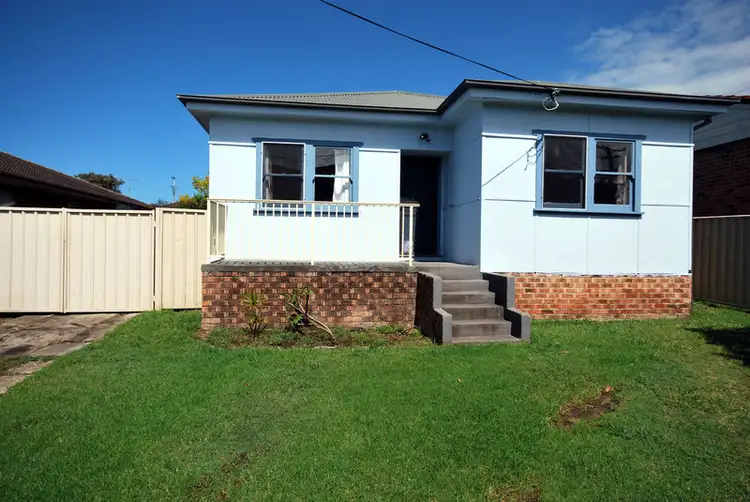 67 Addison Avenue, Lake Illawarra NSW 2528