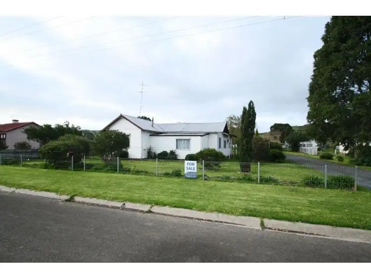 32 Casterton Road, Coleraine VIC 3315