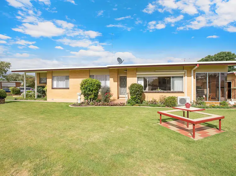 9 McAdam Crescent, Colac VIC 3250