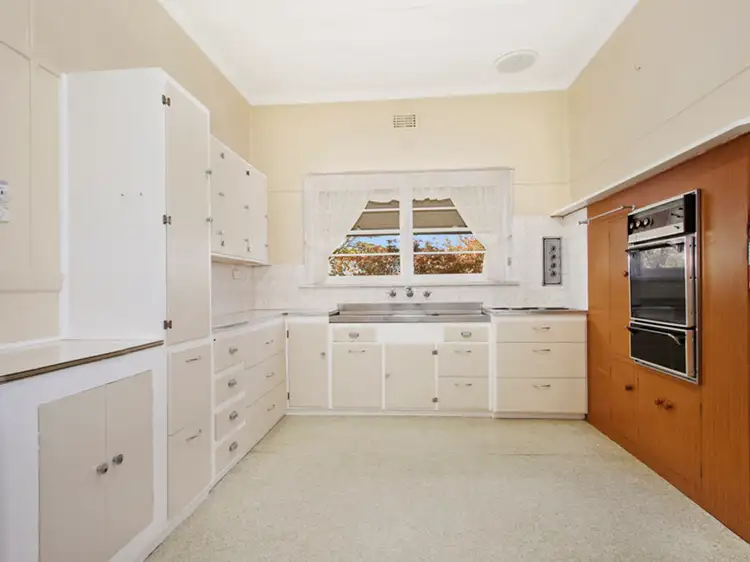 Second view of Homely house listing, 27 Crofton Street, Benalla VIC 3672