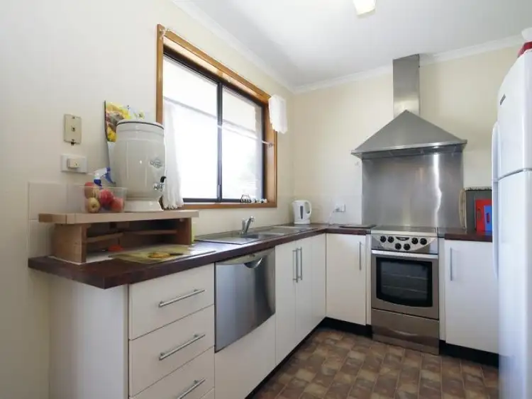 Second view of Homely unit listing, 2/95 Marley Street, Sale VIC 3850