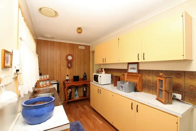 Sixth view of Homely house listing, 3 Jongebloed Court, Koroit VIC 3282