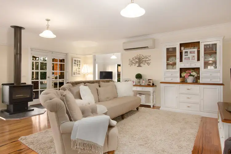 Fifth view of Homely house listing, 16 Patison Court, Drouin VIC 3818