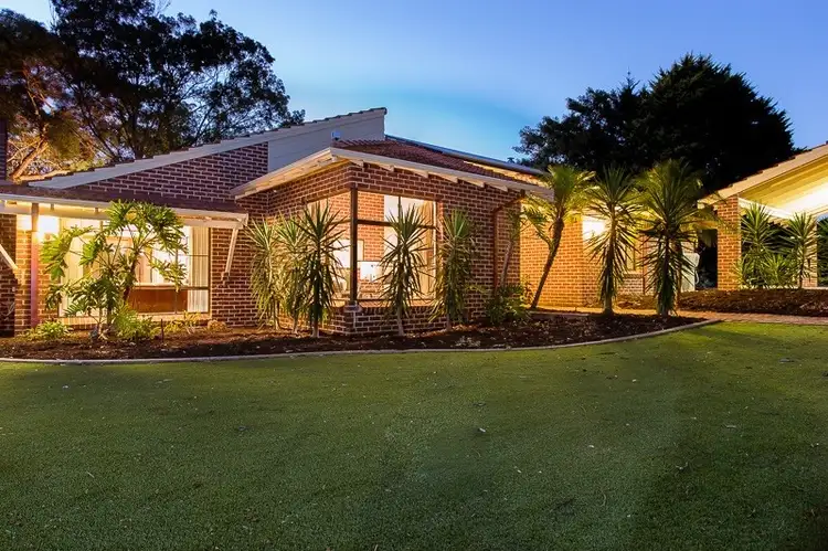 2 Mario Court, Lesmurdie WA 6076