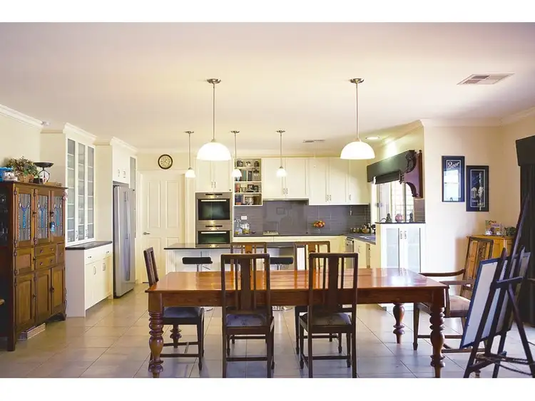 Fifth view of Homely house listing, 2 Jacks Place, Shepparton VIC 3630