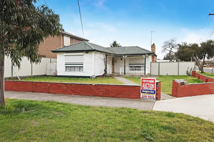 40 Warwick Road, Sunshine North VIC 3020
