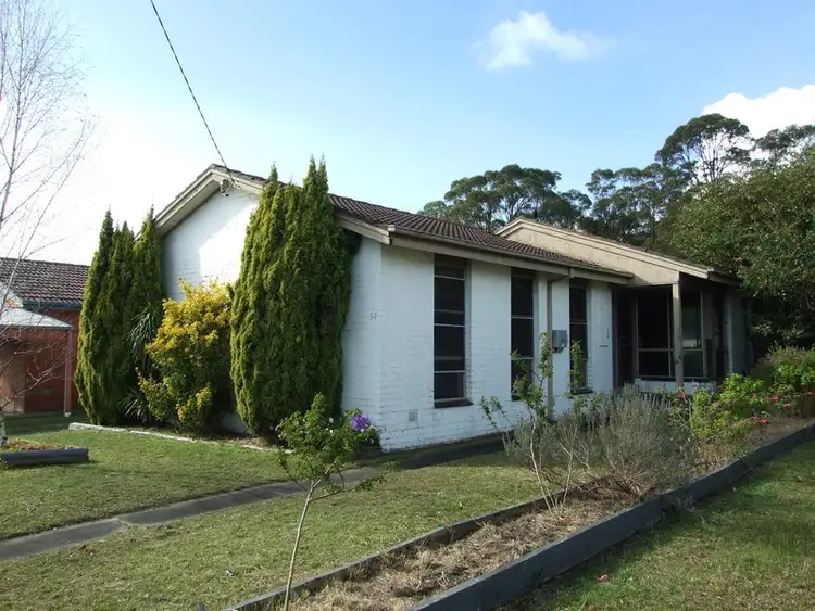 37 Staff Street, Moe VIC 3825