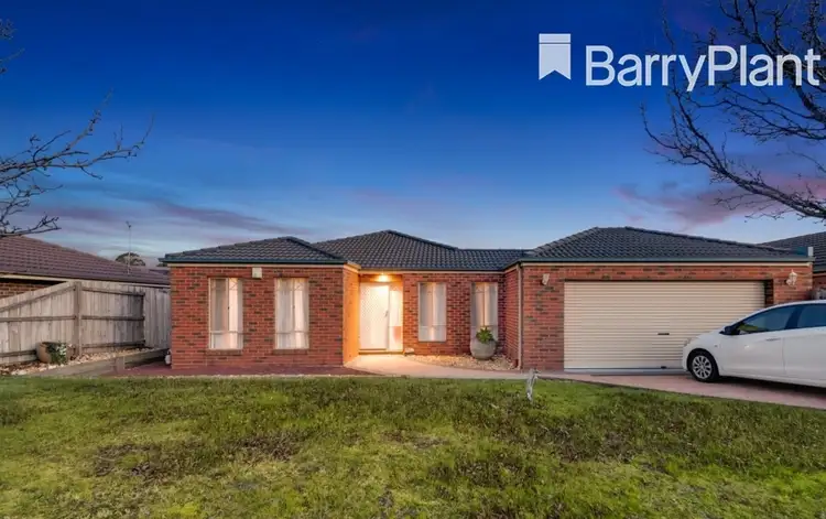 92 Ebony Drive, Pakenham VIC 3810