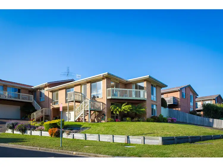 2/2 Yarrawood Avenue, Merimbula NSW 2548