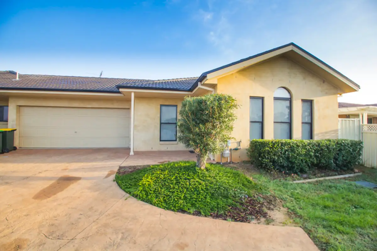 Main view of Homely villa listing, 2/26 O'Shea Circuit, Cessnock NSW 2325