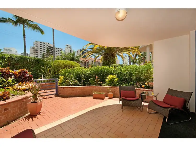 2/32 Cronin Avenue, Main Beach QLD 4217