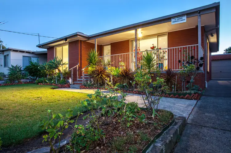 8 Leawarra Street, Rye VIC 3941
