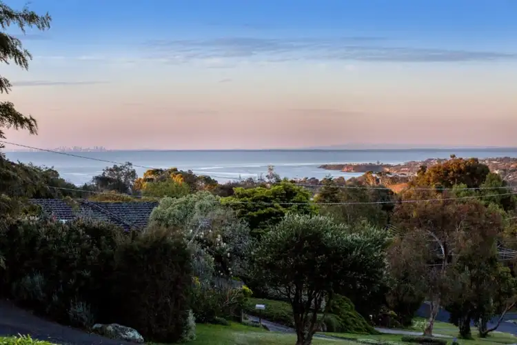 87 Walara Drive, Mount Martha VIC 3934