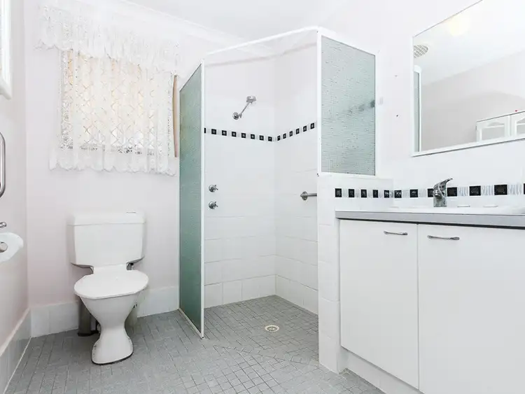 Seventh view of Homely house listing, 2/11 Angove Drive, Hillarys WA 6025