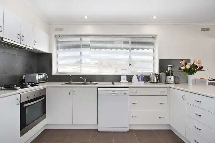Second view of Homely house listing, 9 Murray Court, Trafalgar VIC 3824