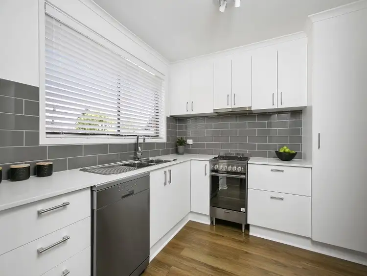 Second view of Homely unit listing, 2/16 Beatty Parade, Mornington VIC 3931