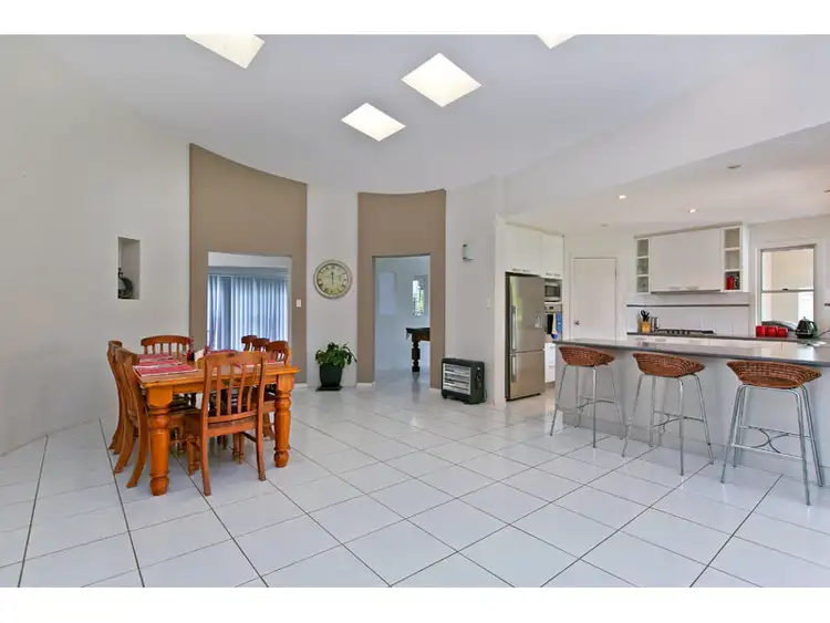 Fourth view of Homely house listing, 2 Zeus Court, Cleveland QLD 4163