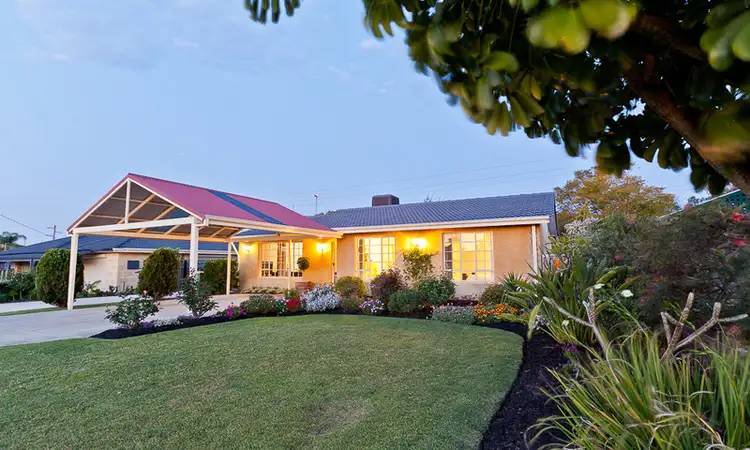 42 Brandon Way, Lynwood WA 6147