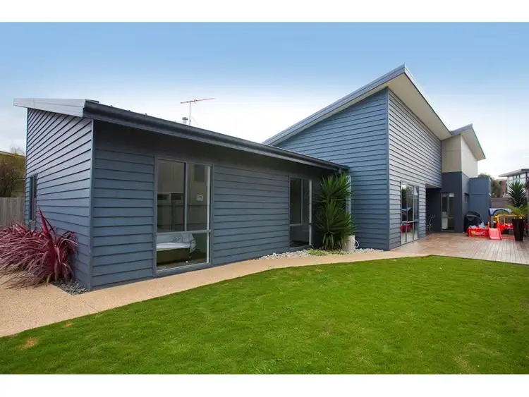 8 St Georges Way, Torquay VIC 3228