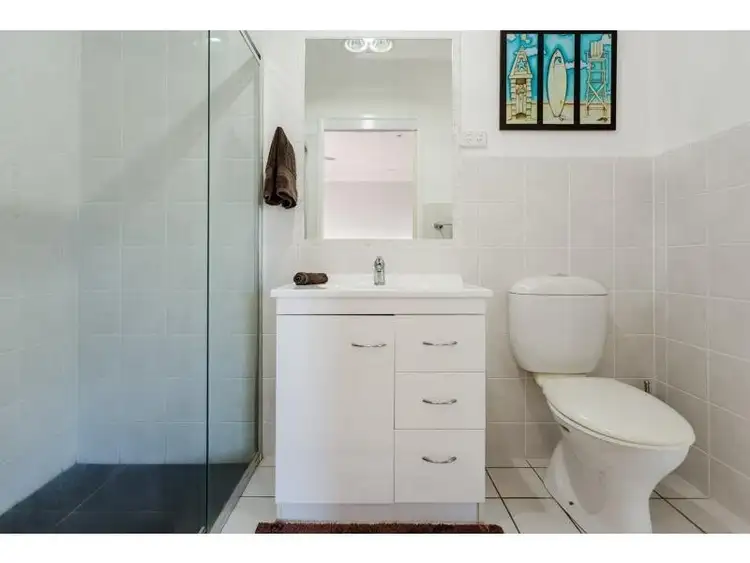 Seventh view of Homely house listing, 5 Quest Court, Mermaid Waters QLD 4218