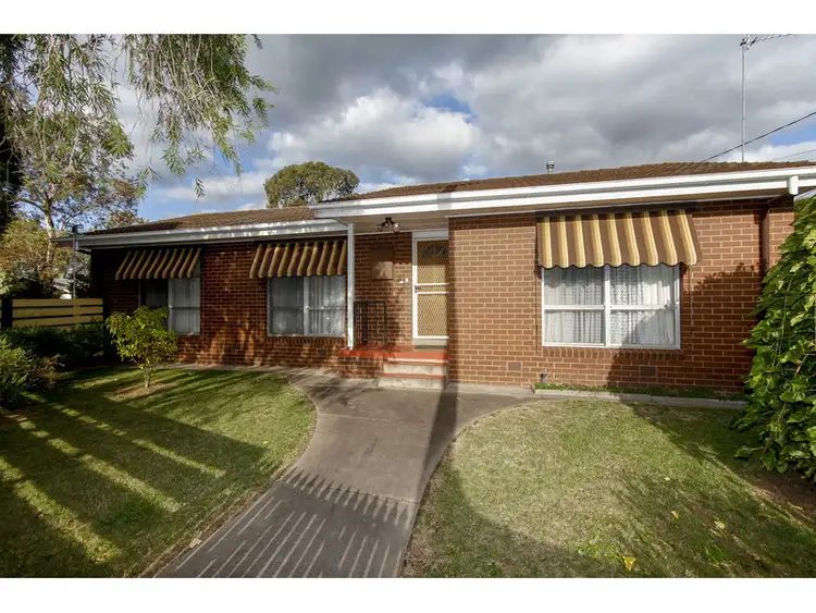 7 Treloar Street, Sale VIC 3850