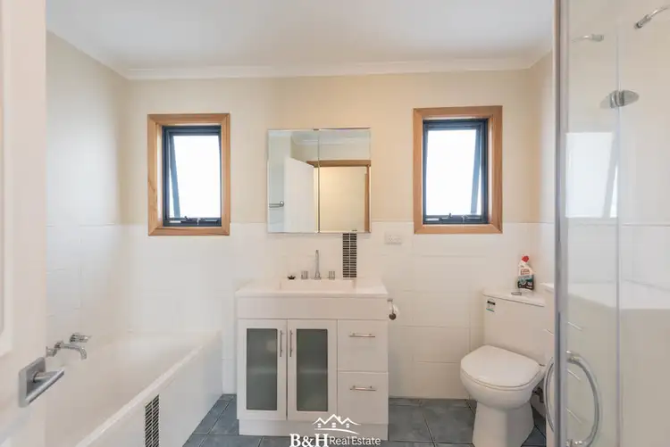 7 Rola Place, Acton TAS 7320
