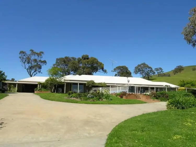 147 Finklesteins Road, Mansfield VIC 3722