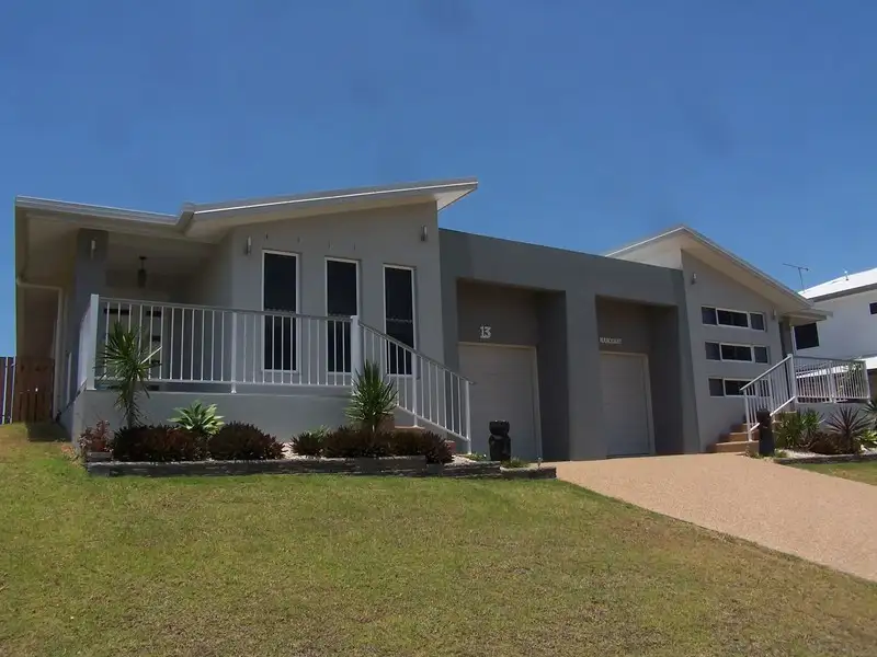Main view of Homely townhouse listing, 1/13 Mahogany Way, Lammermoor QLD 4703